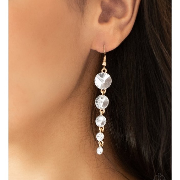 Beautiful hypoallergenic earrings - Picture 3 of 8